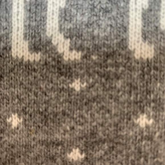Abercrombie & Fitch  Sweater Reindeer Medium Gray Wool Alpaca Blend Holiday - Picture 10 of 12
